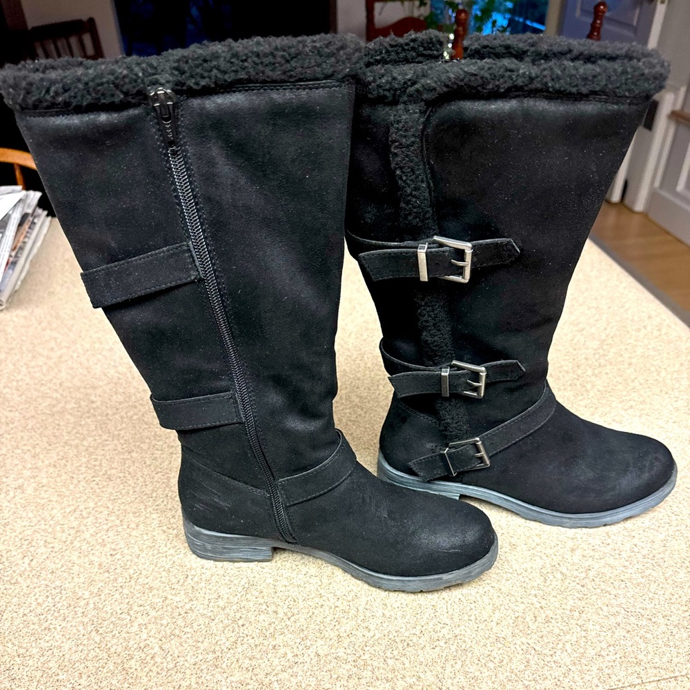 White Mountain Santell Black Suede Tall Fur Buckle Boots, Size 6, Like New